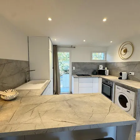 Vue Et à Pied * Sainte-Maxime