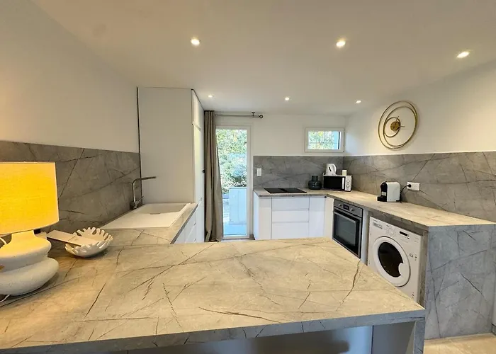 Vue Et à Pied * Sainte-Maxime