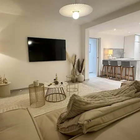 Vue Et A Pied Sainte-Maxime